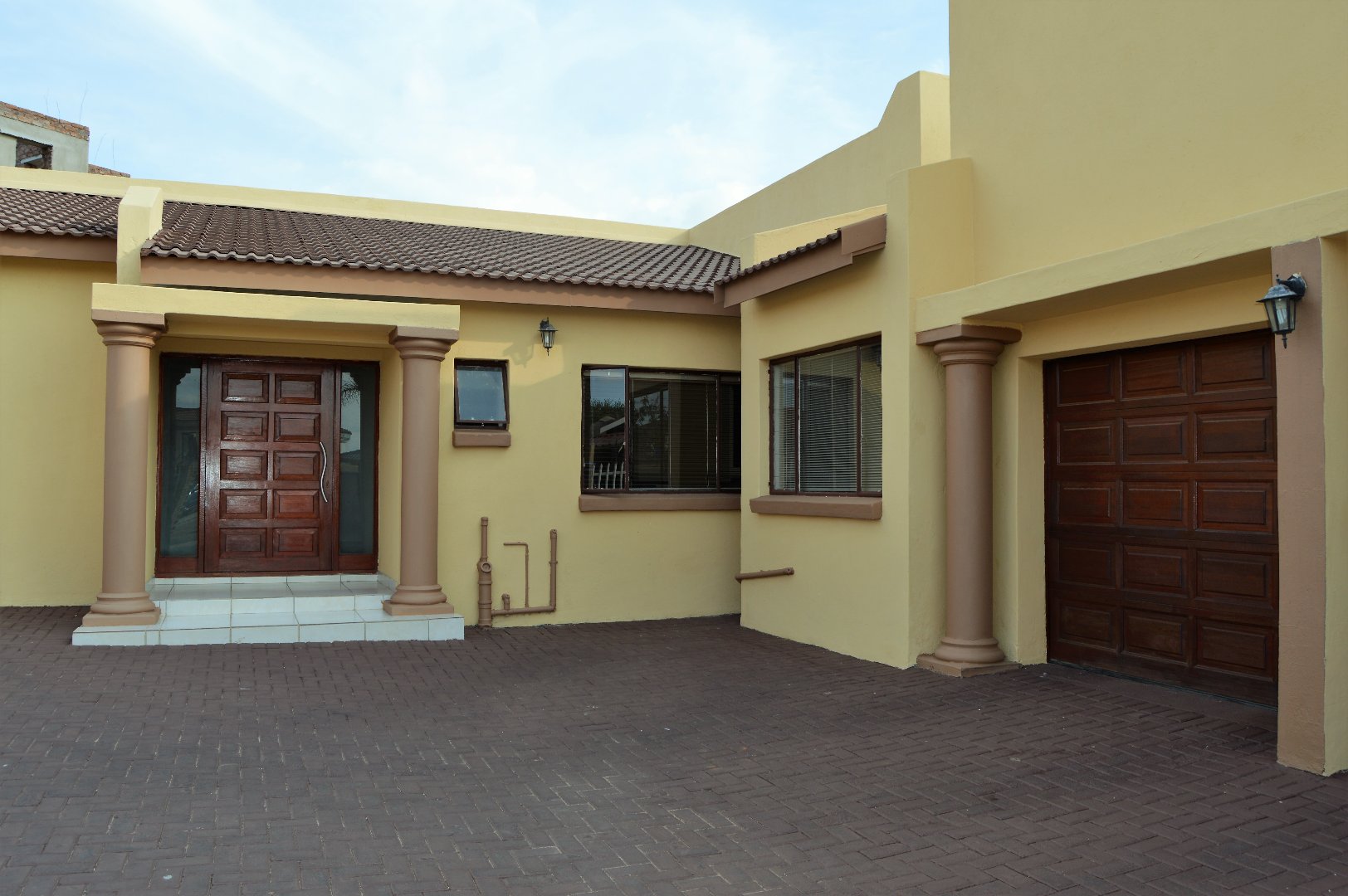 Featured image of post Designs Flat Roof Houses In Limpopo - Be assured of an unmatched price with no compromise on quality, and the most.