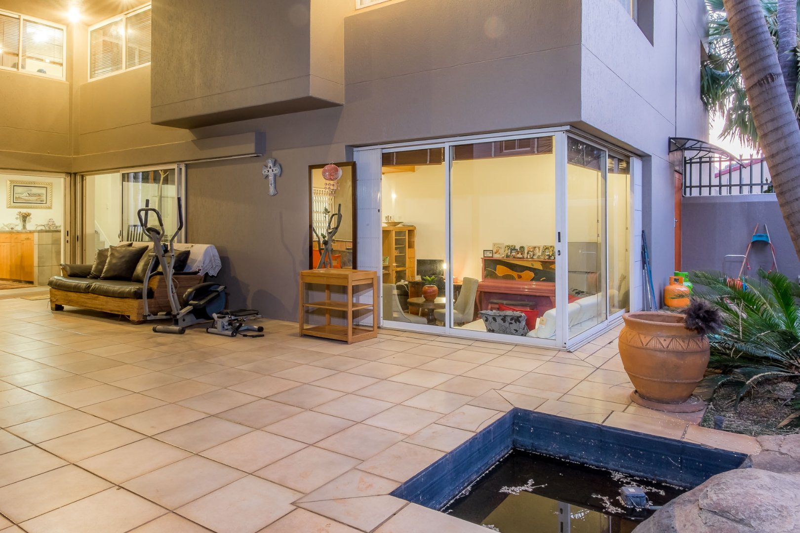 Realty 1 | 3 Bedroom House For Sale In Brummeria, Pretoria